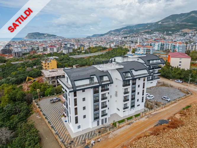 Ruby Hill Residence (2+1 Flat with Sea View in Oba)