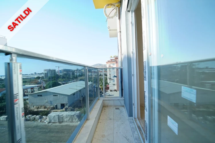 Göktaş Apartment (2+1 Apartment with Sea View in Alanya Demirtaş)