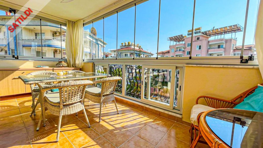 Ulusoy Sitesi (2+1 möblierte Wohnung in Alanya Oba, 500 M vom Meer entfernt)