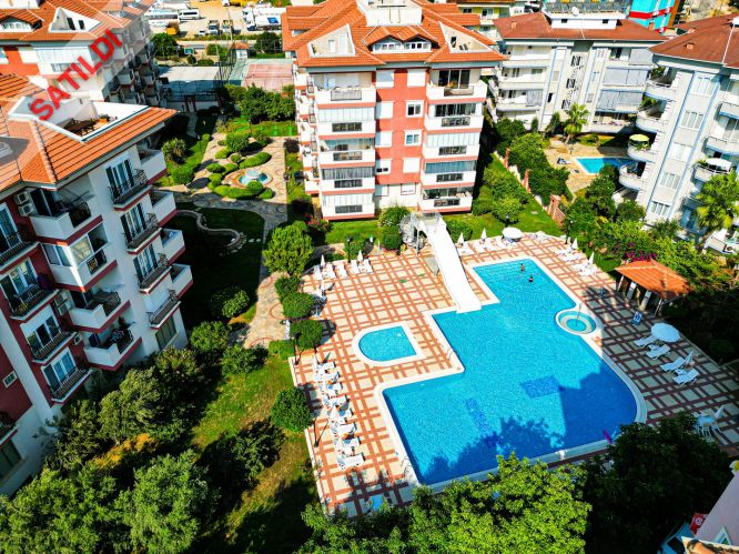 Ulusoy Sitesi (2+1 möblierte Wohnung in Alanya Oba, 500 M vom Meer entfernt)