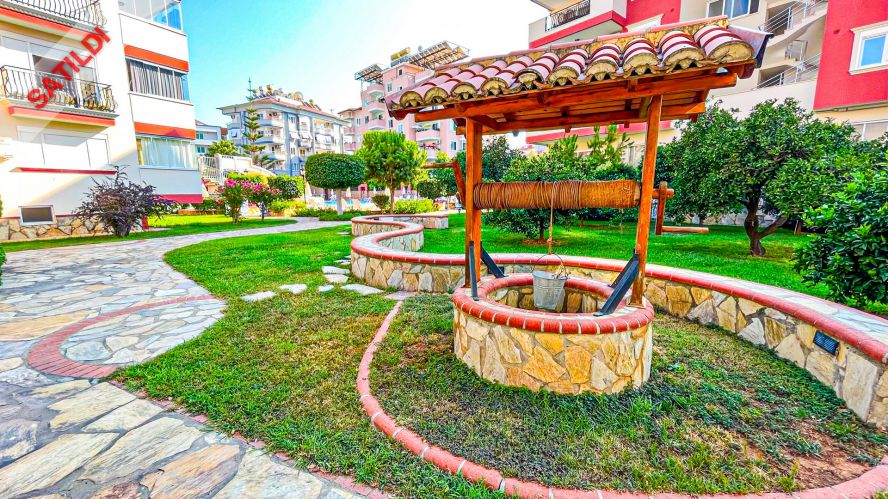 Ulusoy Sitesi (2+1 möblierte Wohnung in Alanya Oba, 500 M vom Meer entfernt)