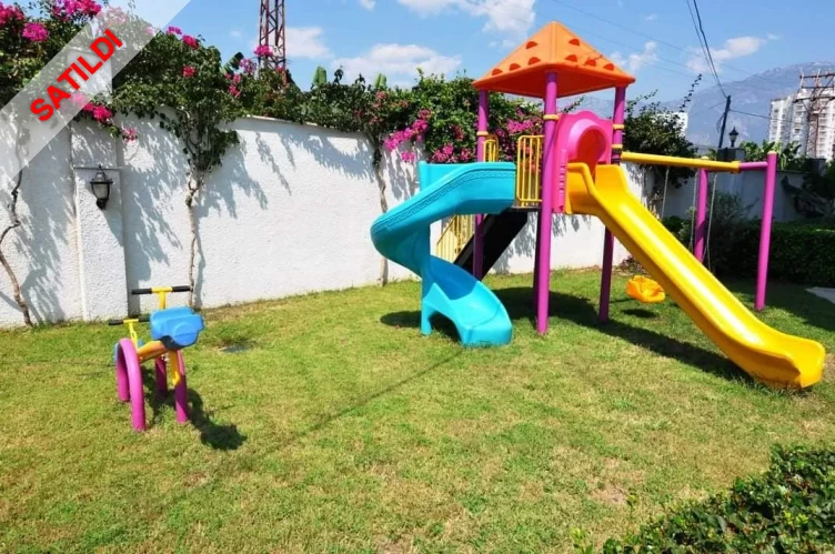 Kurt Safir Euro 16 No:4 (1+1 Furnished Flat in Mahmutlar)
