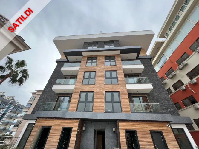 Serenity Oba Royal Beach (Alanya Obada Seafront 1+1 möblierte Wohnung)
