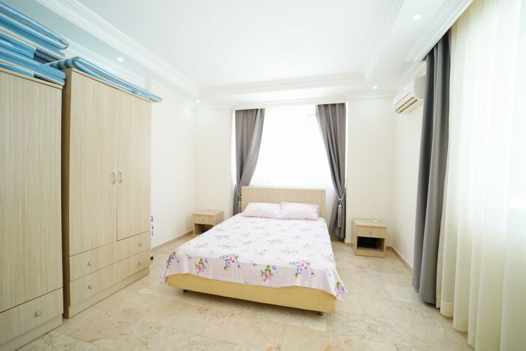 Panorama Sitesi A Blok (4+1 Flat for Sale in Alanya Center)