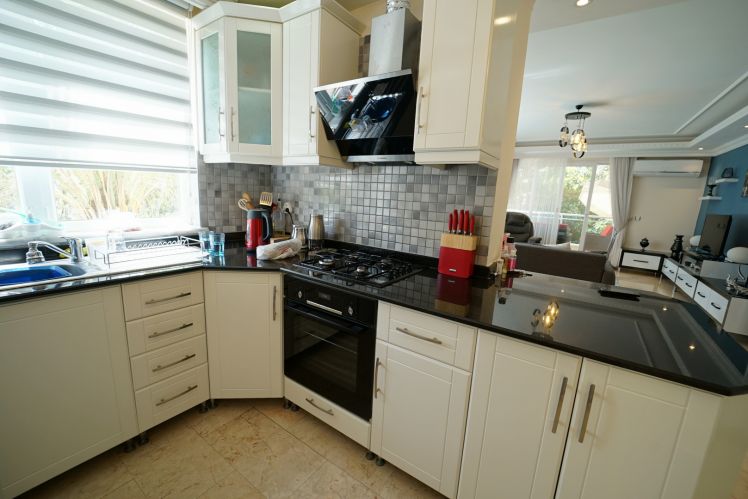 Panorama Sitesi A Blok (Alanya Merkez'de 4+1 Satılık Daire)