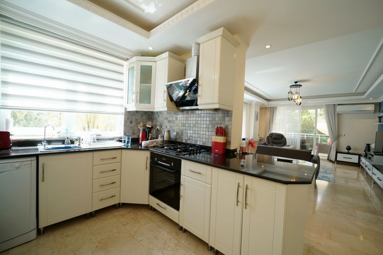 Panorama Sitesi A Blok (Alanya Merkez'de 4+1 Satılık Daire)