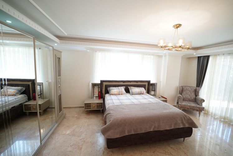 Panorama Sitesi A Blok (4+1 Flat for Sale in Alanya Center)