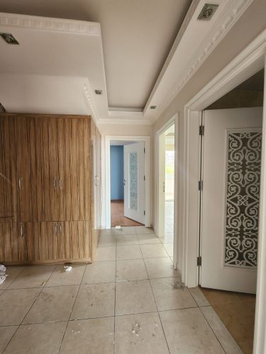 Yaparlı Sitesi (4+1 Flat for Sale in Büyükhasbahçe)