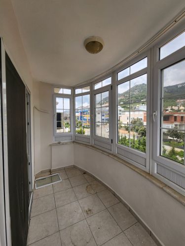 Yaparlı Sitesi (4+1 Flat for Sale in Büyükhasbahçe)