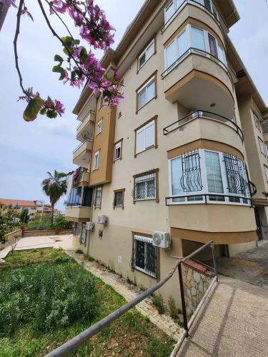 Yaparlı Sitesi (Büyükhasbahçe'de 4+1 Satılık Daire)