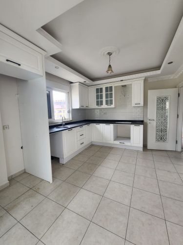 Yaparlı Sitesi (Büyükhasbahçe'de 4+1 Satılık Daire)