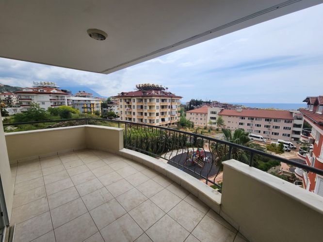 Yaparlı Sitesi (Büyükhasbahçe'de 4+1 Satılık Daire)