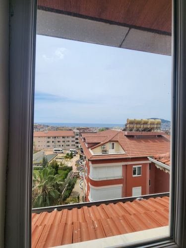 Yaparlı Sitesi (4+1 Flat for Sale in Büyükhasbahçe)