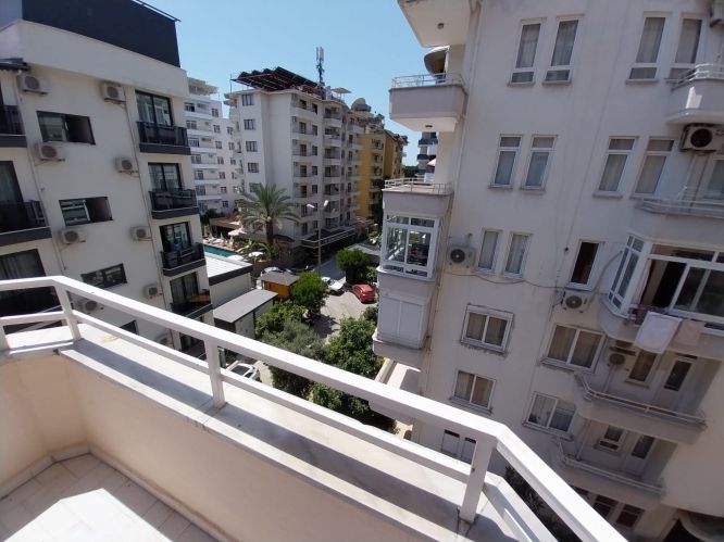 Cleopatra Egemen Apartmanı (1+1 Wohnung zum Verkauf im Zentrum von Alanya)