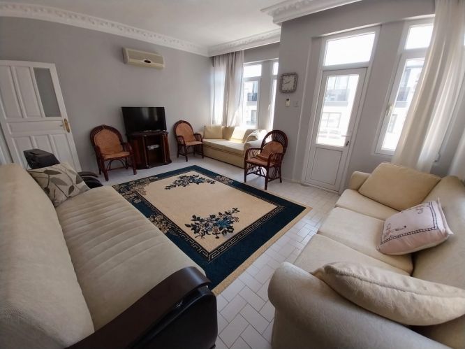 Cleopatra Egemen Apartmanı (1+1 Wohnung zum Verkauf im Zentrum von Alanya)