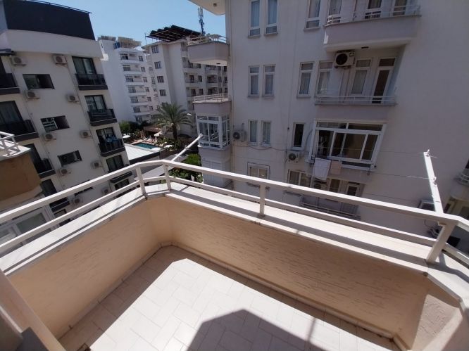 Cleopatra Egemen Apartmanı (1+1 Wohnung zum Verkauf im Zentrum von Alanya)