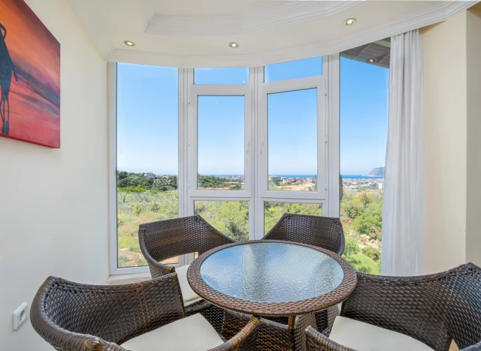 Orient Hill (Komplett möblierte 3+1 Maisonette-Wohnung in Alanya Oba)