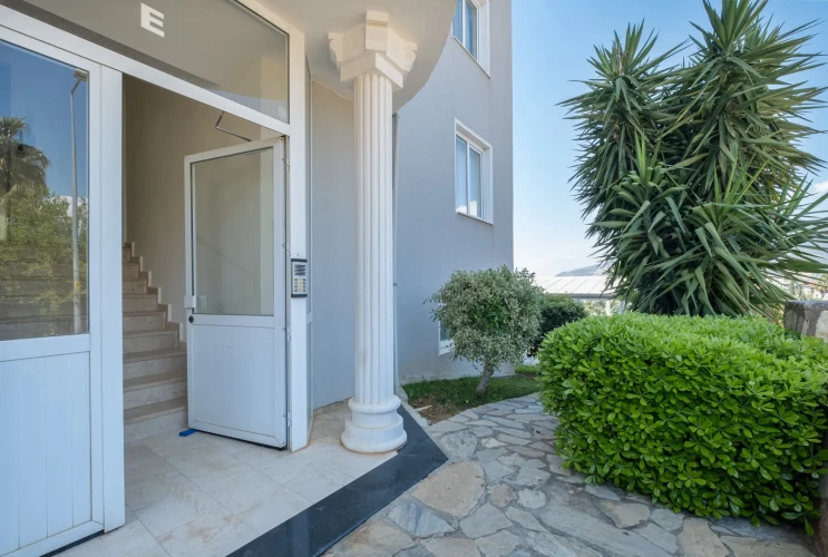 Orient Hill (Komplett möblierte 3+1 Maisonette-Wohnung in Alanya Oba)
