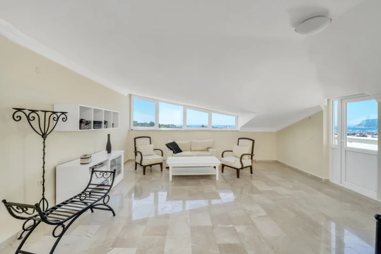 Orient Hill (Komplett möblierte 3+1 Maisonette-Wohnung in Alanya Oba)