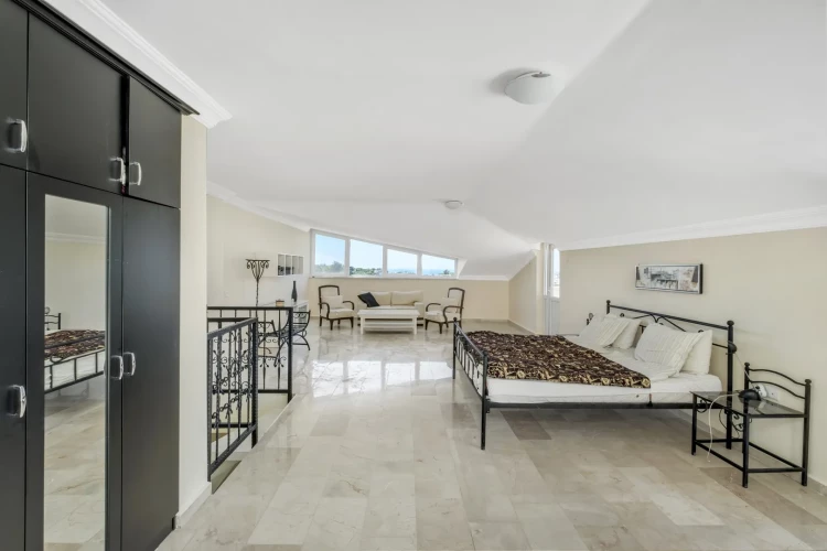 Orient Hill (Komplett möblierte 3+1 Maisonette-Wohnung in Alanya Oba)