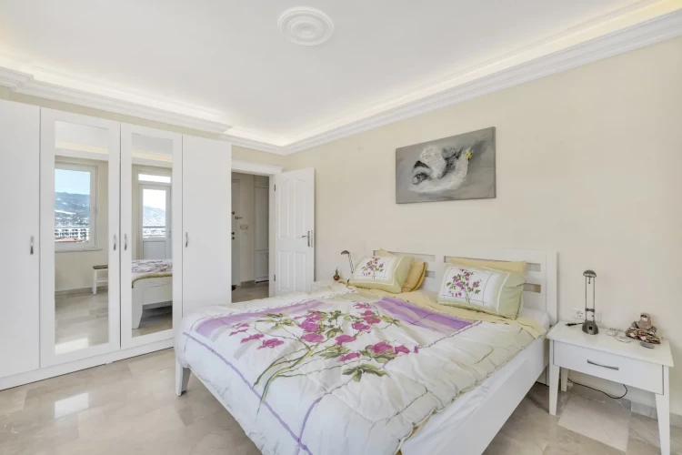 Orient Hill (Komplett möblierte 3+1 Maisonette-Wohnung in Alanya Oba)