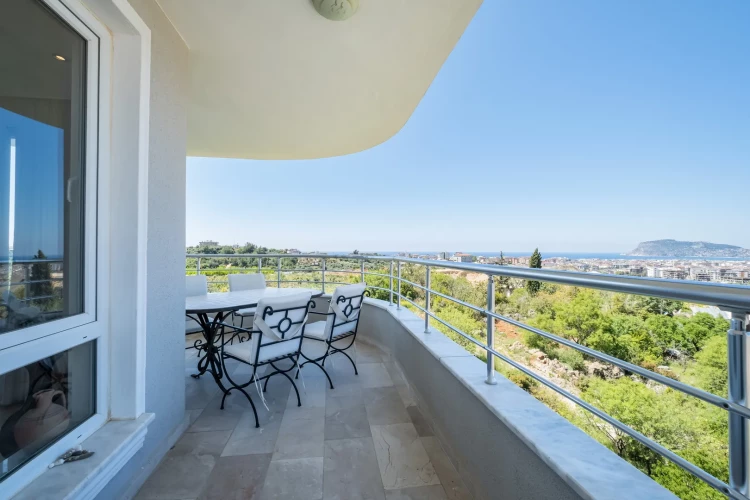 Orient Hill (Komplett möblierte 3+1 Maisonette-Wohnung in Alanya Oba)