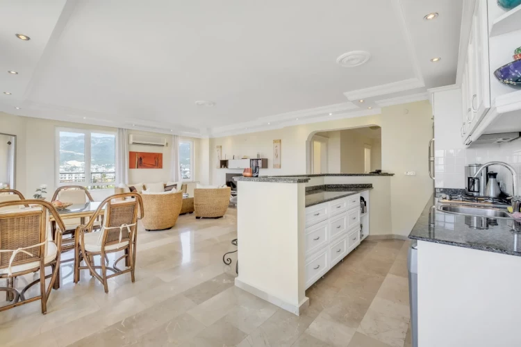 Orient Hill (Komplett möblierte 3+1 Maisonette-Wohnung in Alanya Oba)