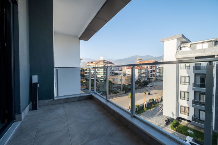 Ruby Suite Residence (Oba'da Havuz Manzaralı Eşyalı 3+1 Daire)