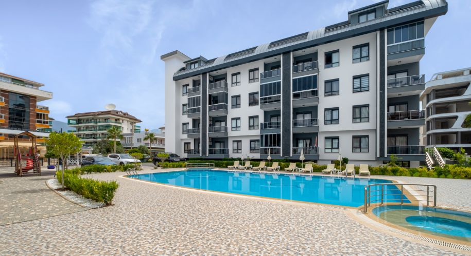 Ruby Suite Residence (Oba'da Havuz Manzaralı Eşyalı 3+1 Daire)