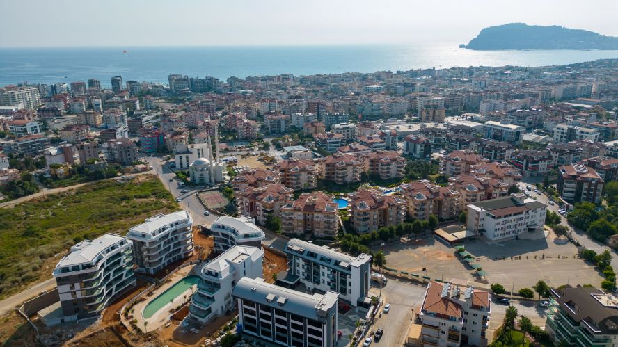 Ruby Suite Residence (Oba'da Havuz Manzaralı Eşyalı 3+1 Daire)