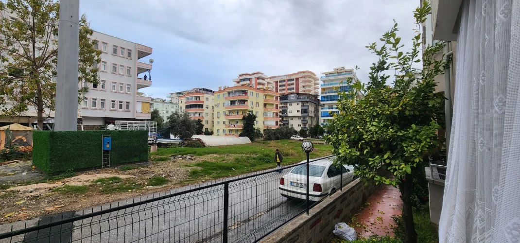 Mahmutlar Anko Site 2+1 Flat with Pool for Sale